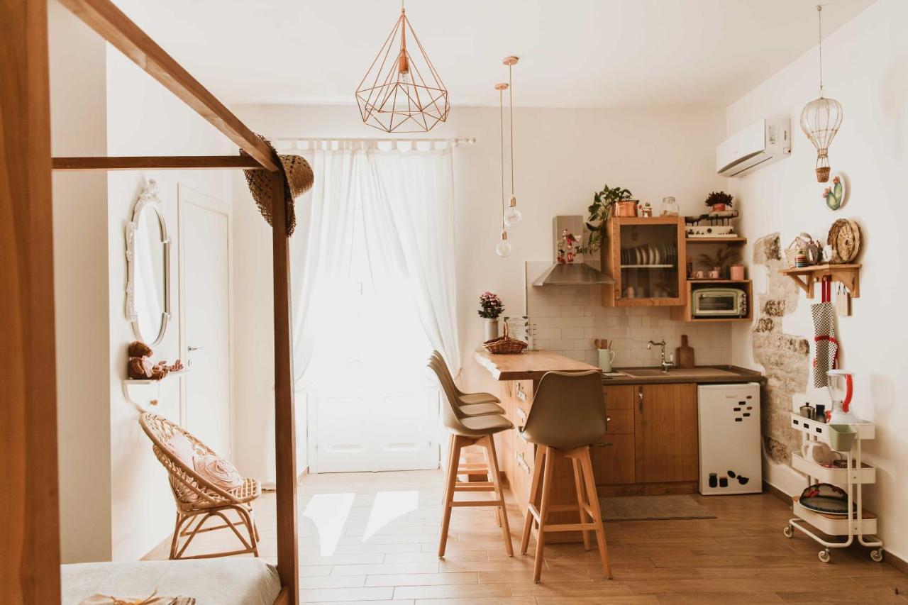 Bed and Breakfast Casa Romito Трани Экстерьер фото